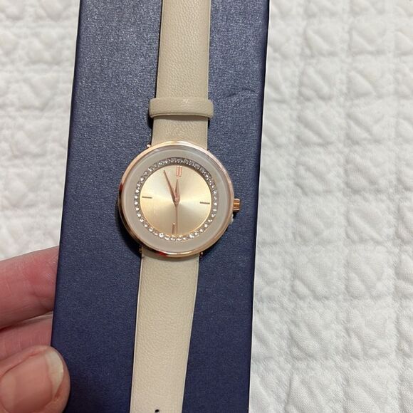 Kendall & James Ladies Watch - New - Picture 3 of 5